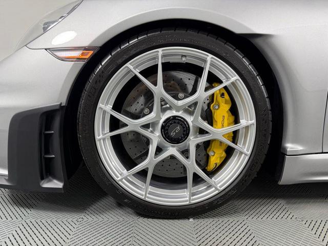 Photo of 2025 GT Silver Metallic Porsche 718 Spyder