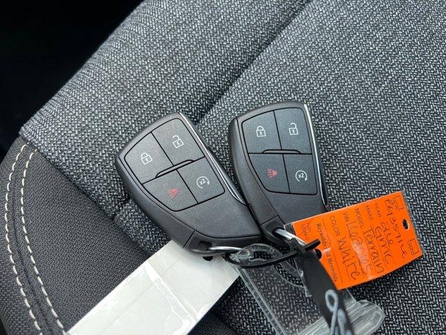 Photo of 2026 Summit White GMC Terrain