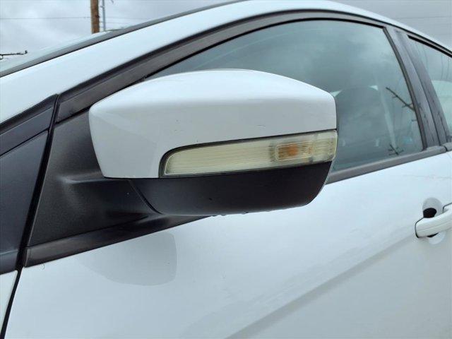 Photo of 2017 Oxford White Ford Focus
