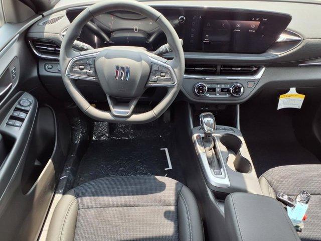 Photo of 2025 Summit White Buick Envista