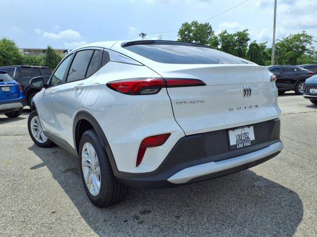 Photo of 2025 Summit White Buick Envista
