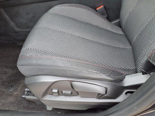 Photo of 2016 Tungsten Metallic Chevrolet Equinox