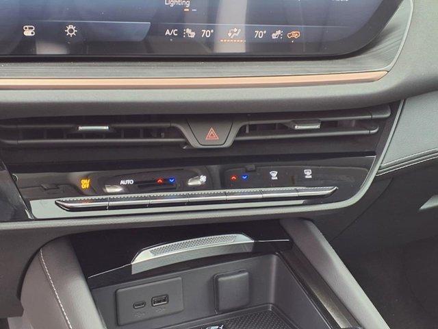 Photo of 2025 Smokey Amethyst Metallic Buick Envision