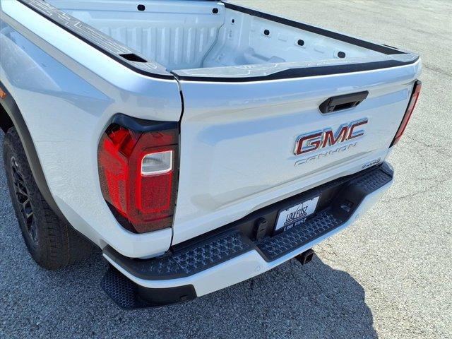Photo of 2026 Summit White GMC Canyon