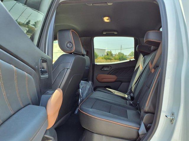 Photo of 2026 Summit White GMC Canyon