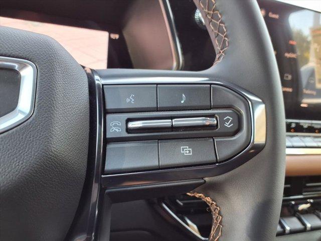 Photo of 2026 Summit White GMC Canyon