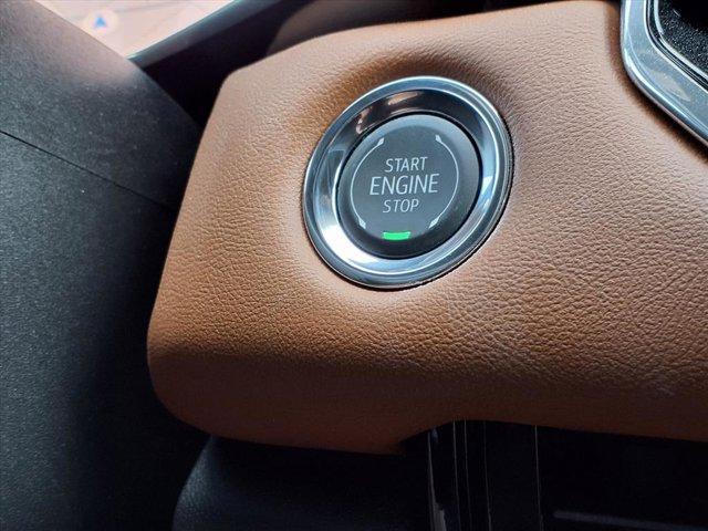 Photo of 2026 Summit White GMC Canyon