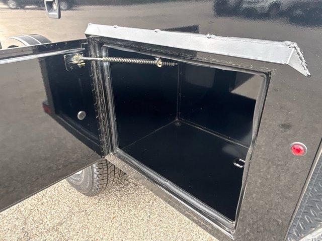 Photo of 2025 Summit White GMC Sierra 3500