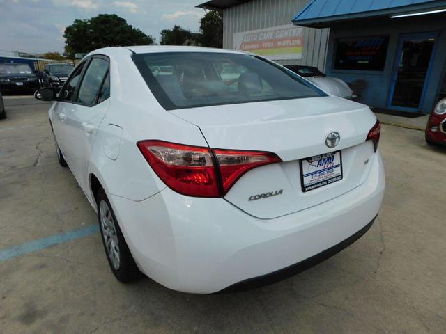 Photo of 2018 Blizzard Pearl Toyota Corolla
