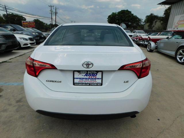 Photo of 2018 Blizzard Pearl Toyota Corolla