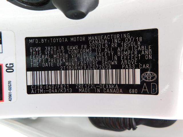 Photo of 2018 Blizzard Pearl Toyota Corolla