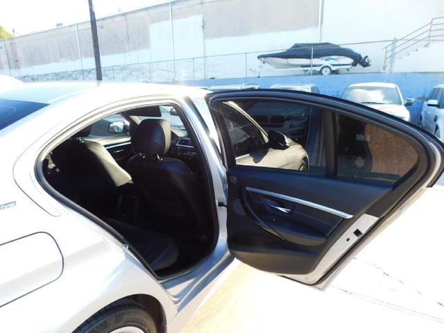 Photo of 2017 SILVER BMW 330e