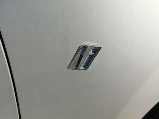 Photo of 2017 SILVER BMW 330e