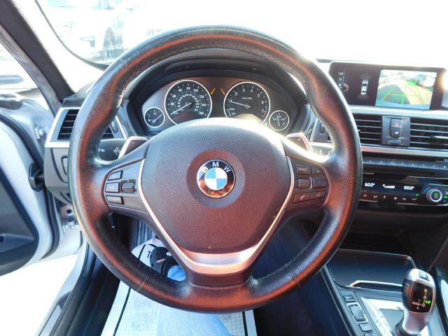 Photo of 2017 SILVER BMW 330e