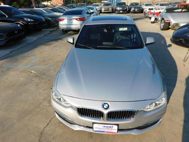 Photo of 2017 SILVER BMW 330e