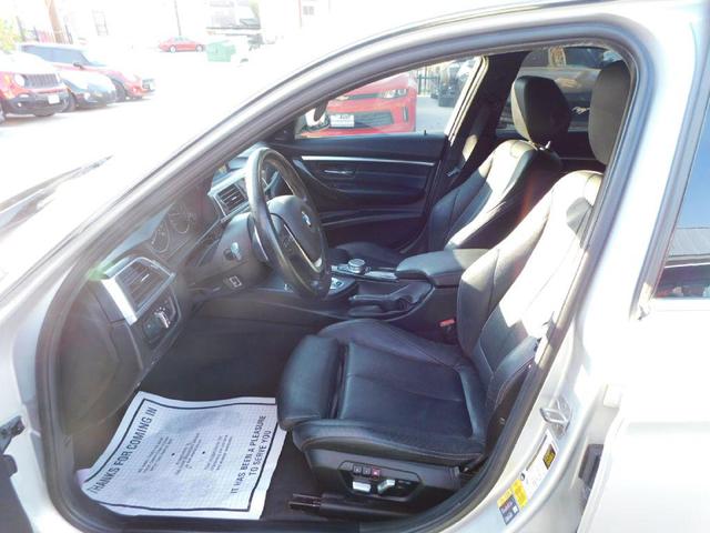 Photo of 2017 SILVER BMW 330e