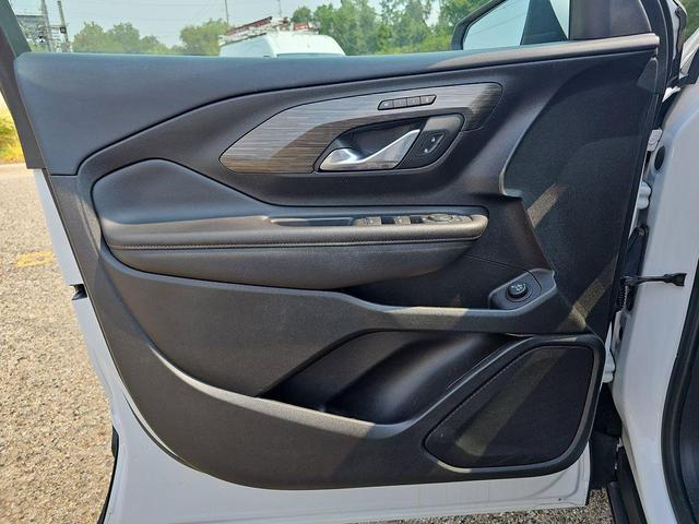Photo of 2019 Summit White GMC Terrain