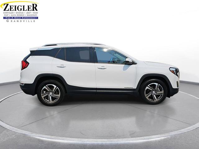 Photo of 2019 Summit White GMC Terrain