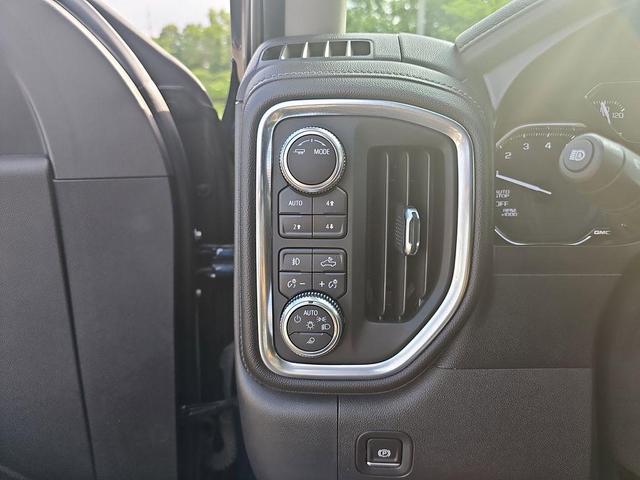 Photo of 2020 Pacific Blue Metallic GMC Sierra 1500