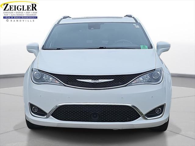 Photo of 2020 Bright White Clearcoat Chrysler Pacifica