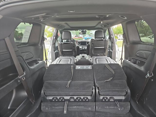 Photo of 2020 Bright White Clearcoat Chrysler Pacifica