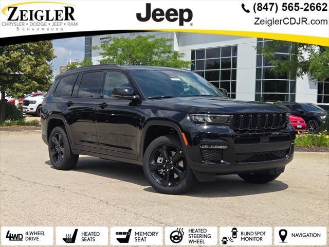 Photo of 2025 Diamond Black Crystal Pearlcoat Jeep Grand Cherokee L