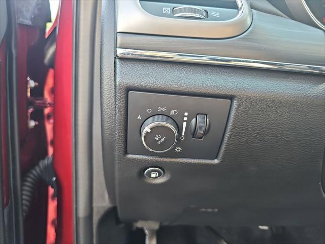 Photo of 2022 Velvet Red Pearlcoat Jeep Grand Cherokee