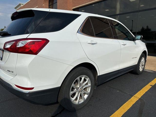 Photo of 2018 Summit White Chevrolet Equinox