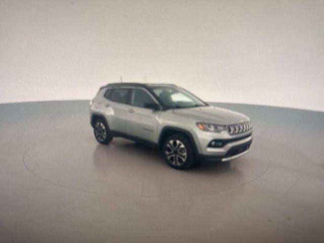 Photo of 2023 Billet Silver Metallic Clearcoat Jeep Compass