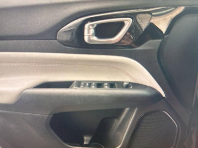 Photo of 2023 Billet Silver Metallic Clearcoat Jeep Compass