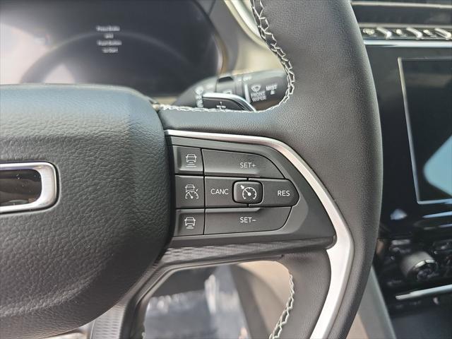 Photo of 2025 Velvet Red Pearlcoat Jeep Grand Cherokee L