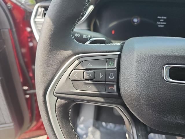 Photo of 2025 Velvet Red Pearlcoat Jeep Grand Cherokee L