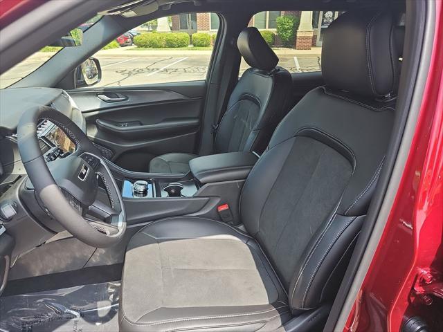 Photo of 2025 Velvet Red Pearlcoat Jeep Grand Cherokee L
