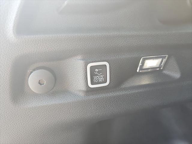 Photo of 2025 Velvet Red Pearlcoat Jeep Grand Cherokee L