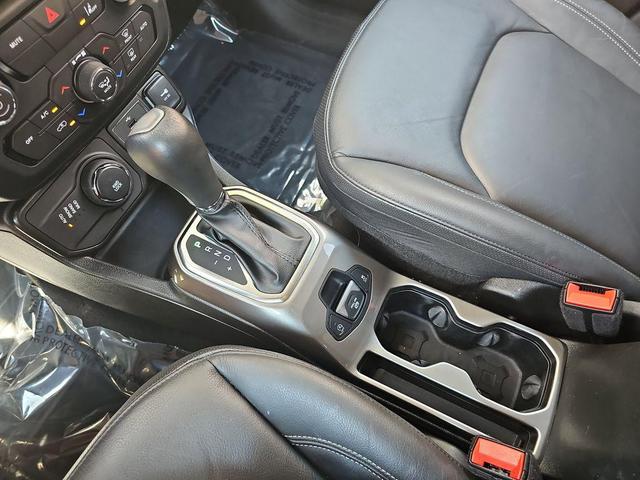 Photo of 2022 Black Clearcoat Jeep Renegade