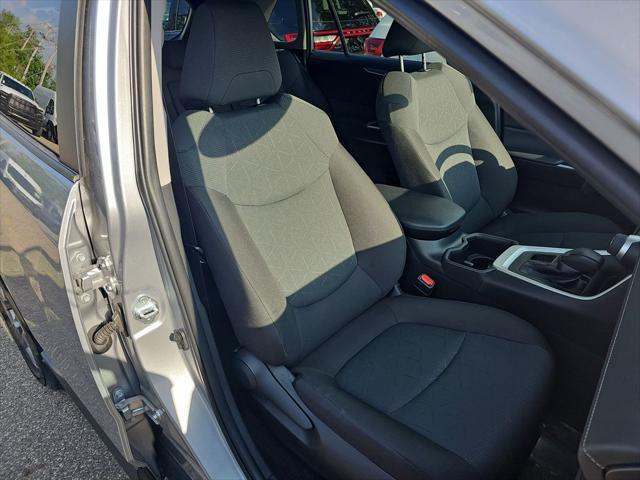 Photo of 2024 Silver Sky Metallic Toyota RAV4
