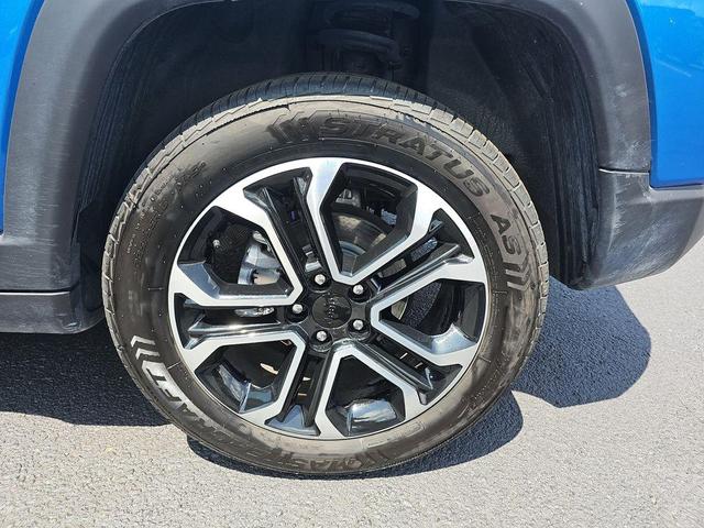 Photo of 2024 Hydro Blue Pearlcoat Jeep Compass