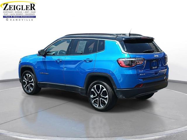 Photo of 2024 Hydro Blue Pearlcoat Jeep Compass