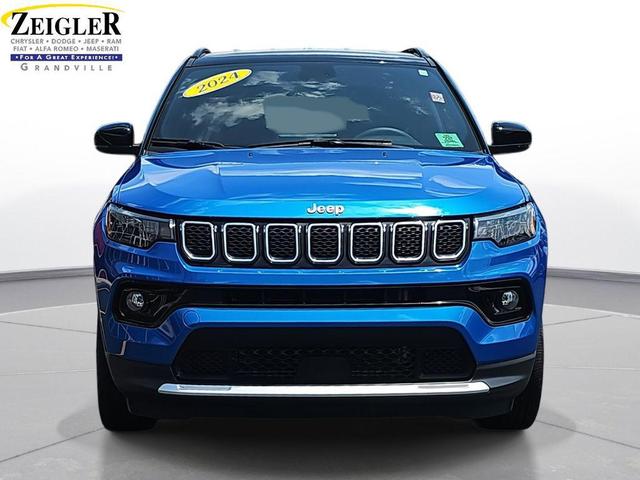Photo of 2024 Hydro Blue Pearlcoat Jeep Compass