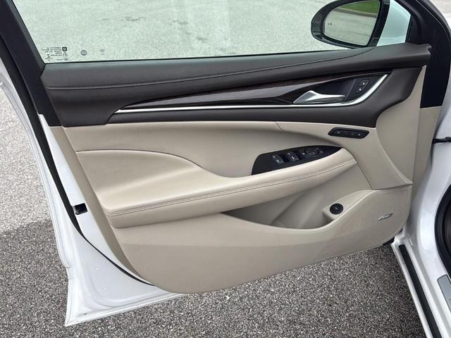 Photo of 2019 White Frost Tri-Coat Buick LaCrosse