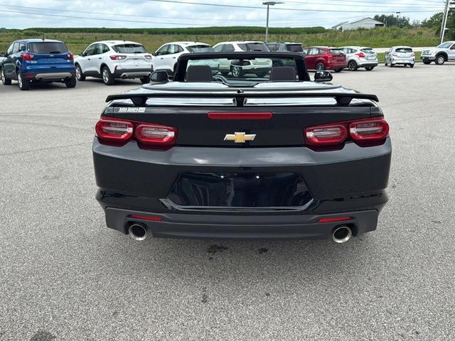 Photo of 2020 Black Chevrolet Camaro