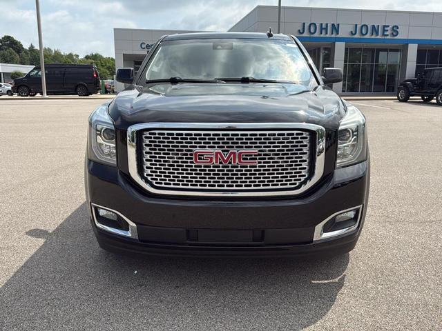 Photo of 2016 Onyx Black GMC Yukon