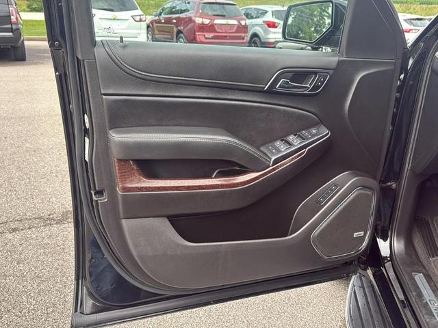 Photo of 2020 Onyx Black GMC Yukon XL