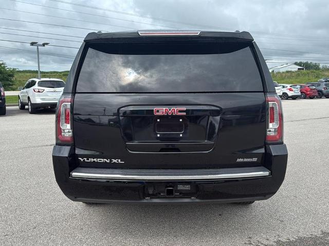 Photo of 2020 Onyx Black GMC Yukon XL