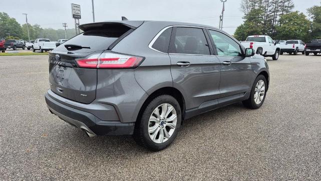 Photo of 2022 Agate Black Ford Edge