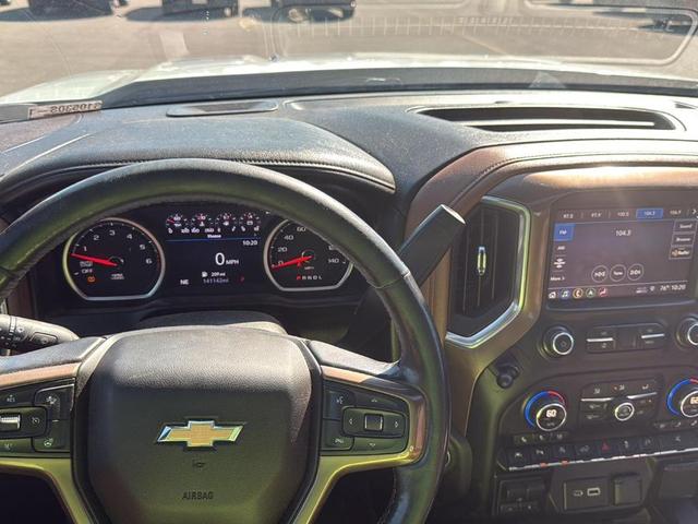 Photo of 2019 Iridescent Pearl Tricoat Chevrolet Silverado 1500