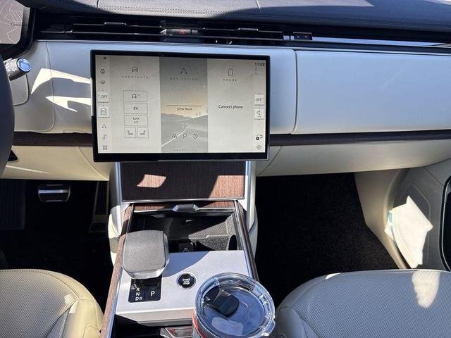 Photo of 2025 Gray Land Rover Range Rover