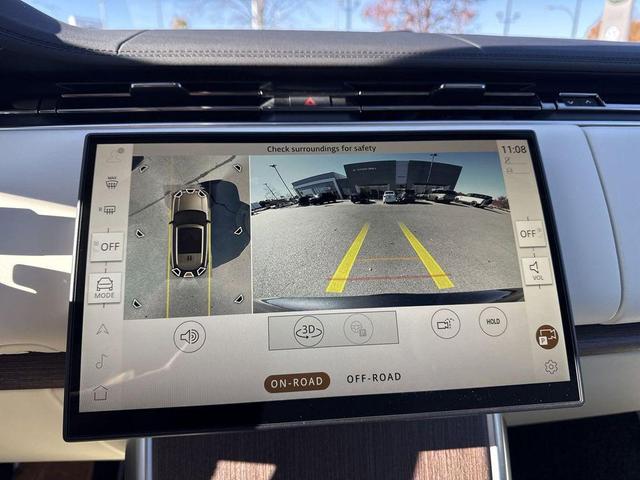 Photo of 2025 Gray Land Rover Range Rover