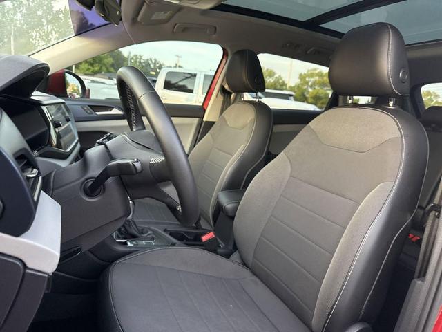 Photo of 2022 Kings Red Metallic Volkswagen Taos
