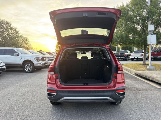 Photo of 2022 Kings Red Metallic Volkswagen Taos